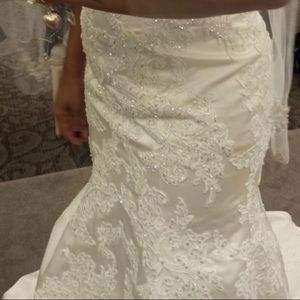Oleg Cassini Wedding dress